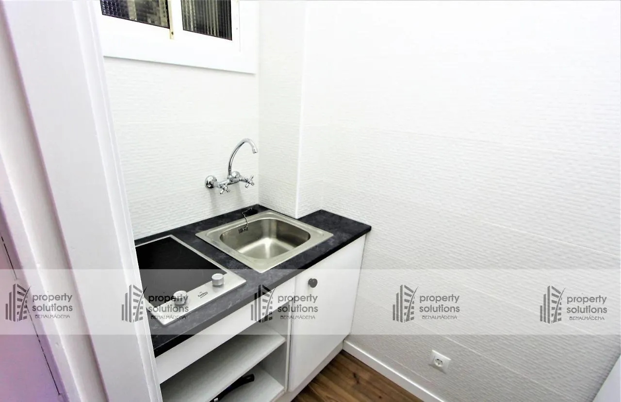 公寓 47 Hercules Estudio. Vistas Al Jardin Y La Piscina. Cercano Al Centro. Excelente Ubicacion. 贝纳尔马德纳